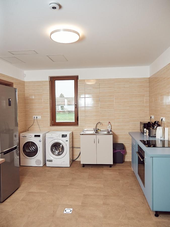 Hotel Vadvirag Vendeghaz Izsák Esterno foto